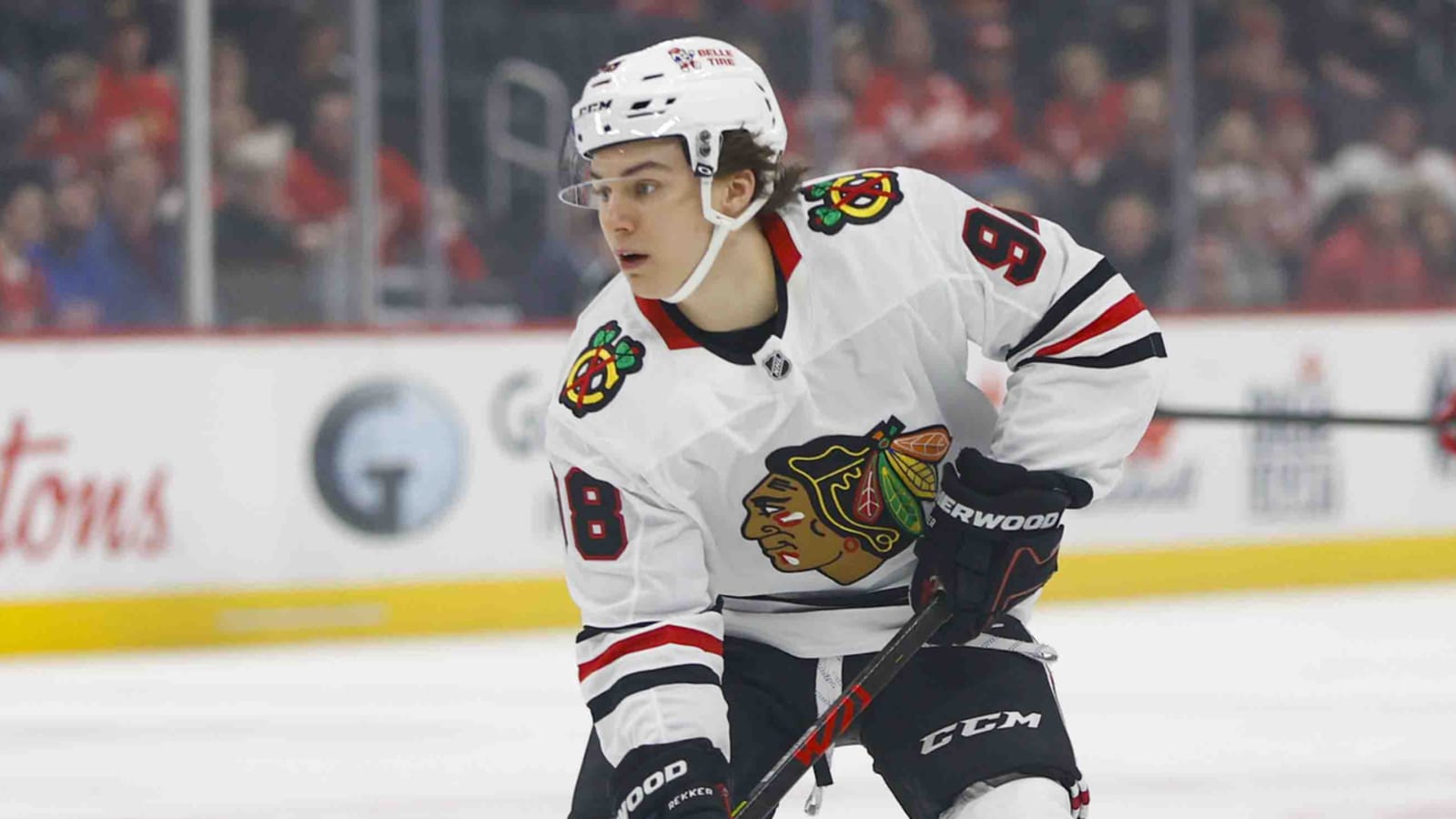 Chicago Blackhawks legend Chris Chelios defends Connor Bedard from Jeremy Roenick