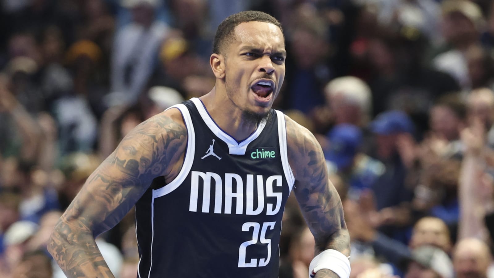 Watch: Three players ejected after ugly Suns-Mavericks brawl
