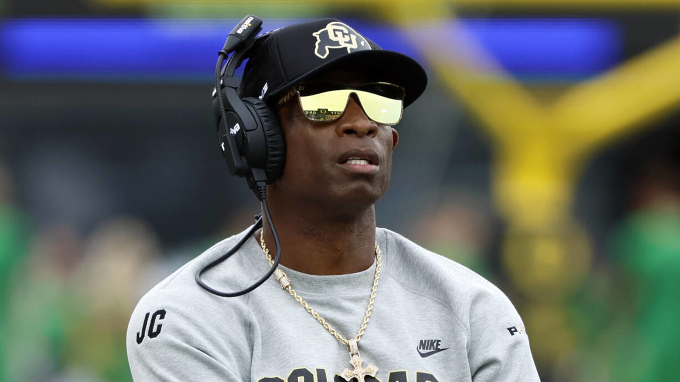 Deion Sanders' Colorado Buffaloes beat up by Oregon Ducks