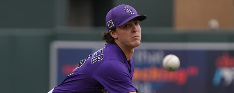 Rockies to promote top pitching prospect