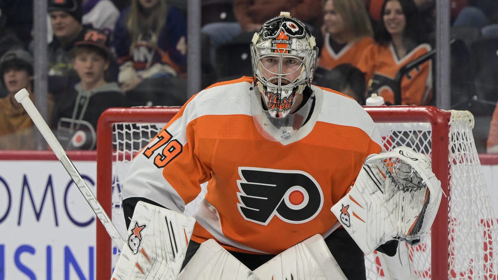 Watch: Flyers goalie gives up worst goal of the season