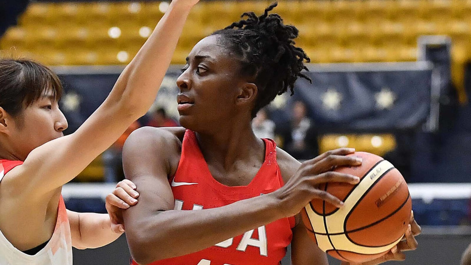 Sparks re-sign Nneka and Chiney Ogwumike to one-year deals