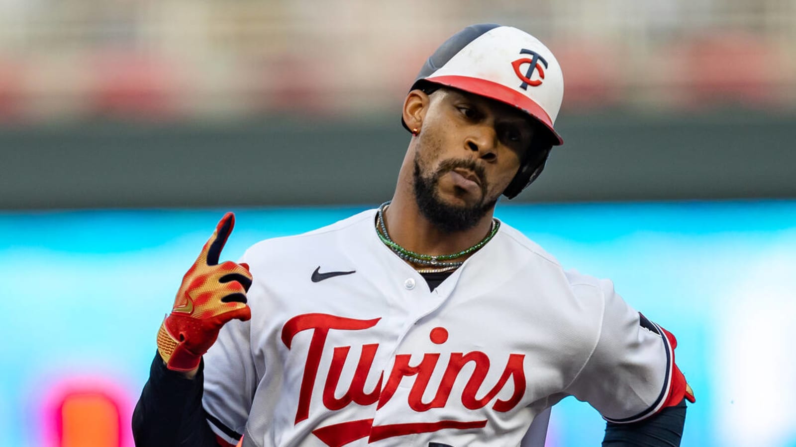 Twins' Lewis gives bold comparison for teammate Buxton