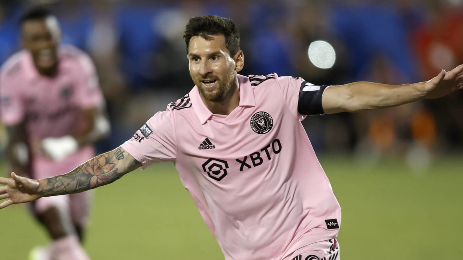 Messi's Miami survives biggest test yet against FC Dallas