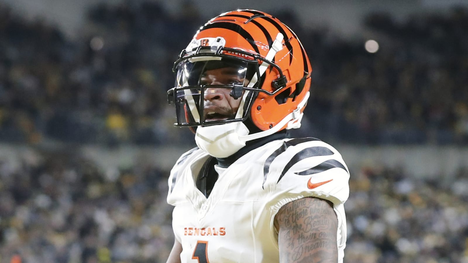 Ja'Marr Chase sends clear message to Bengals about his contract