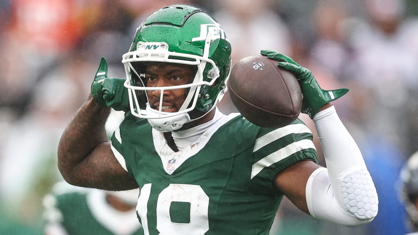 Jets making key WR available after acquiring Davante Adams?
