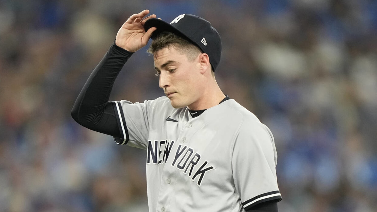 Watch: Announcer's jinx caps Yankees' brutal loss