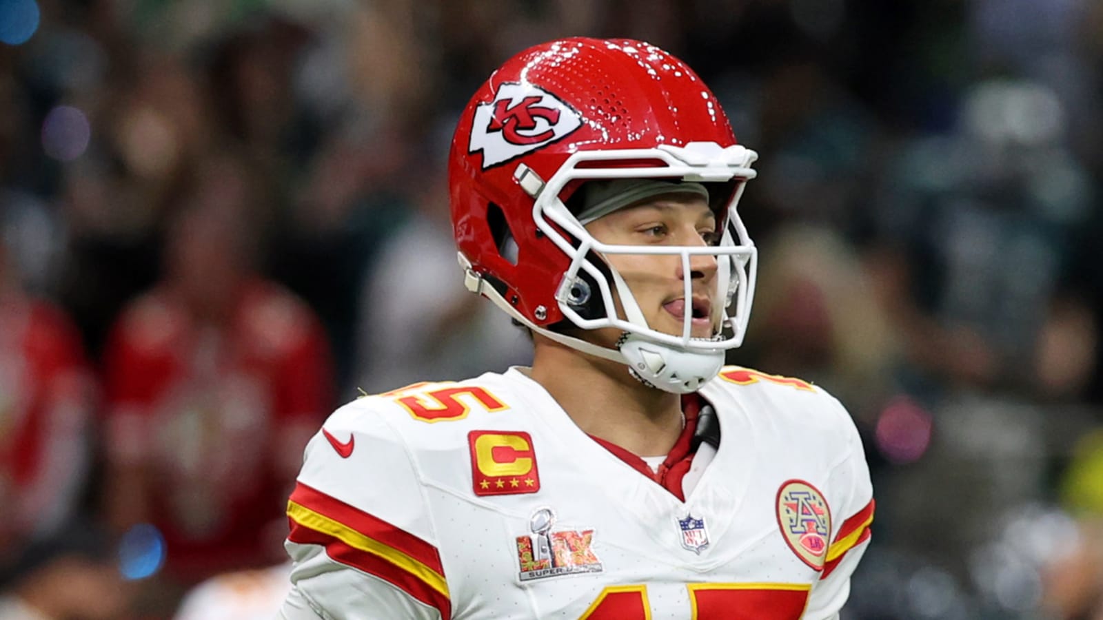 Watch: Eagles capitalize off Patrick Mahomes' second interception