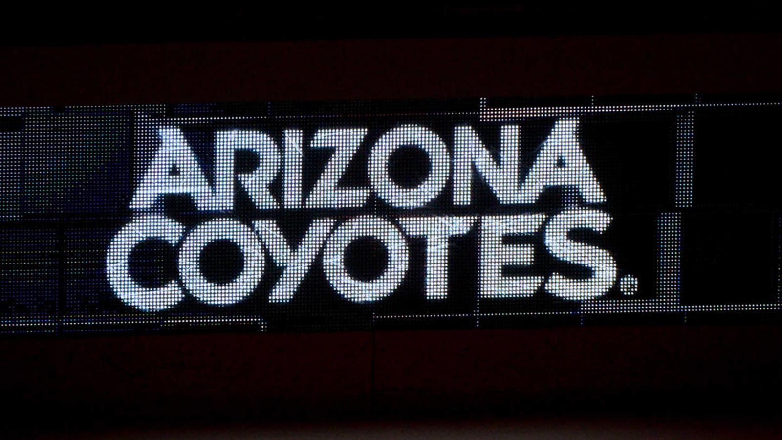 Report: Coyotes interview Sean Burke for open GM position 