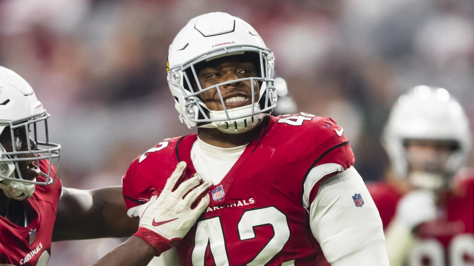 Cardinals restructure LB Devon Kennard’s contract