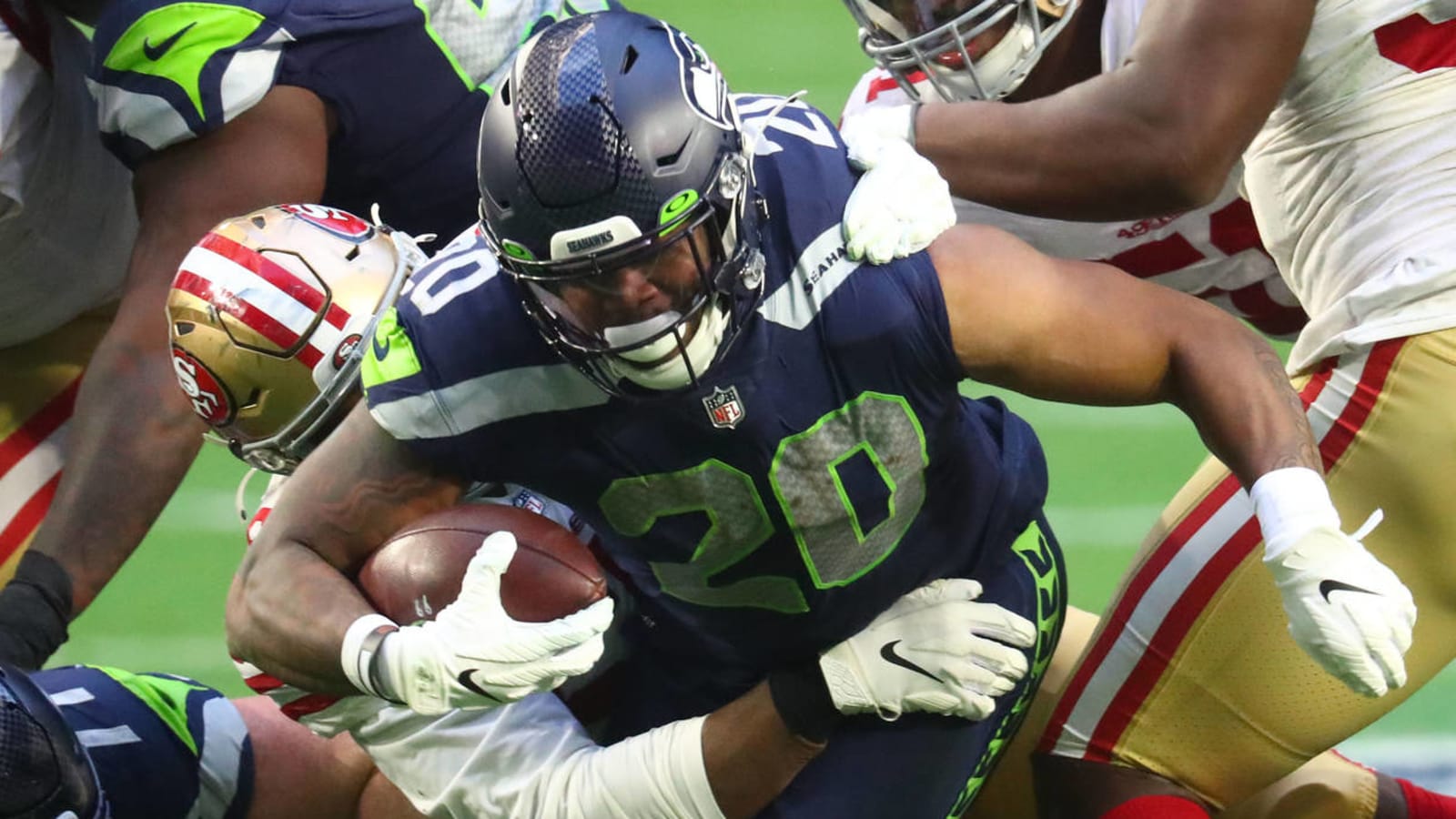 Seahawks decline fifth-year option on Rashaad Penny