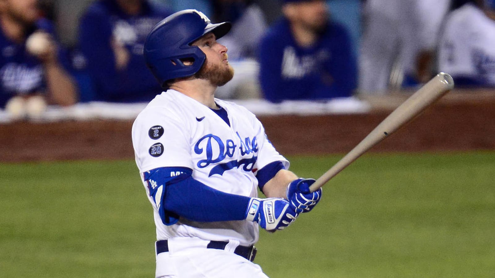 Dodgers place first baseman Max Muncy on 10-day IL with oblique strain