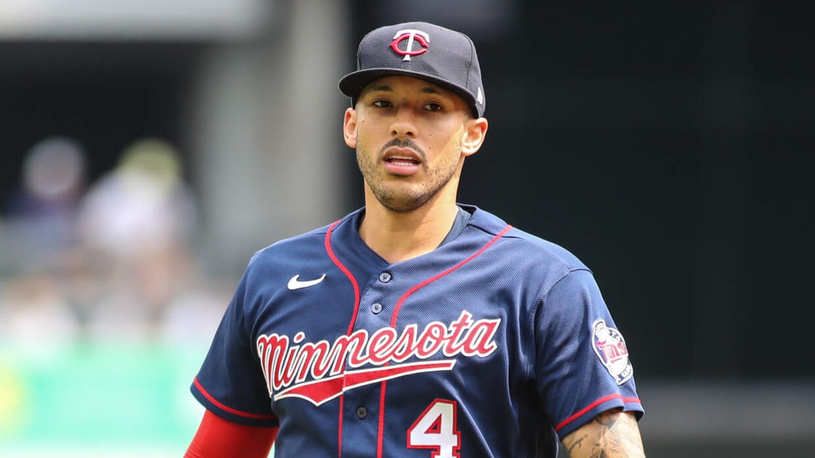 Giants postpone Correa's introduction due to medical concern