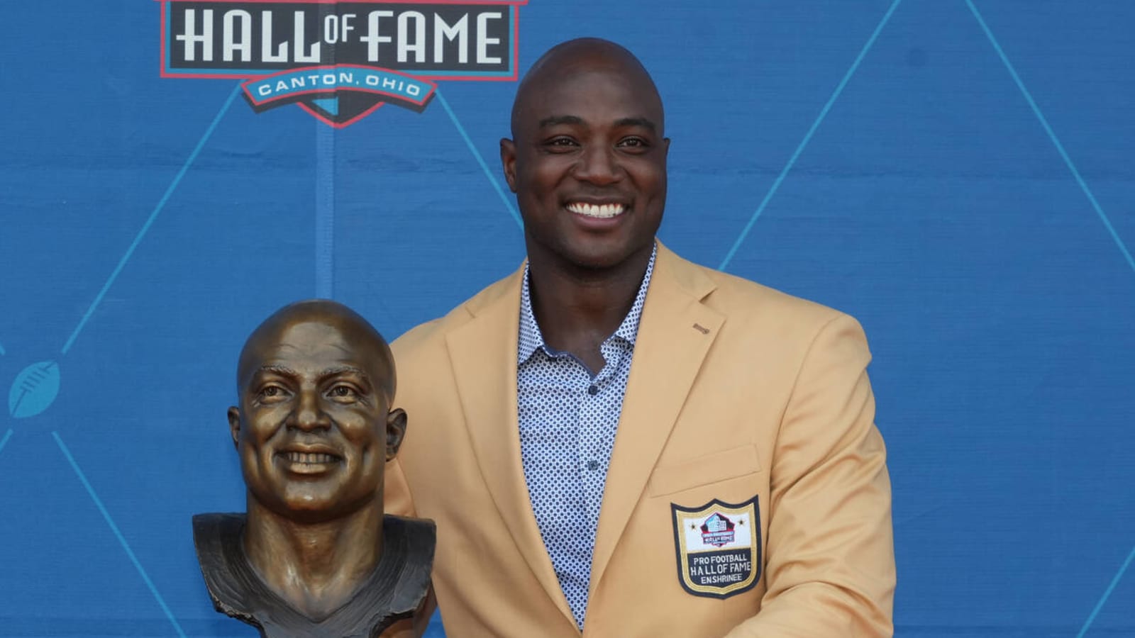 Demarcus Ware’s HOF display ruffled the feathers of Cowboys fans