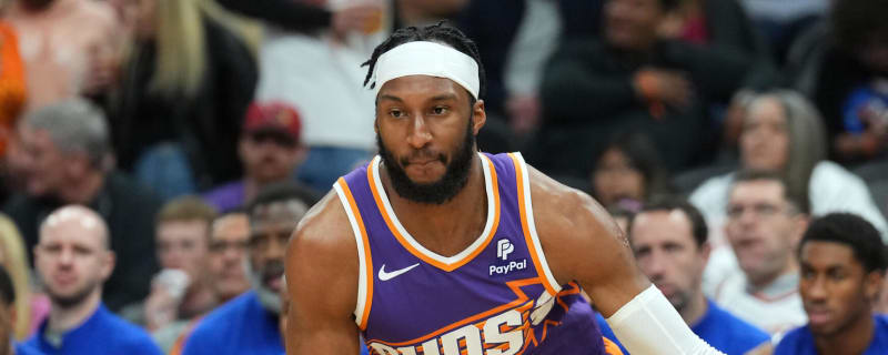 Suns roster flaws made clear with guard's option decision