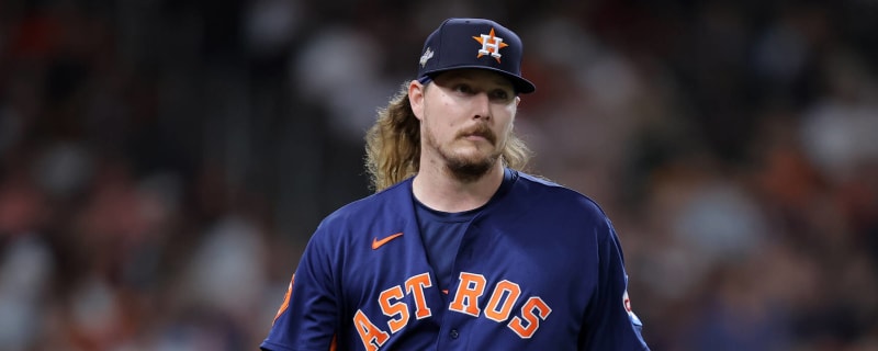 Former Astros reliever signs with division rival