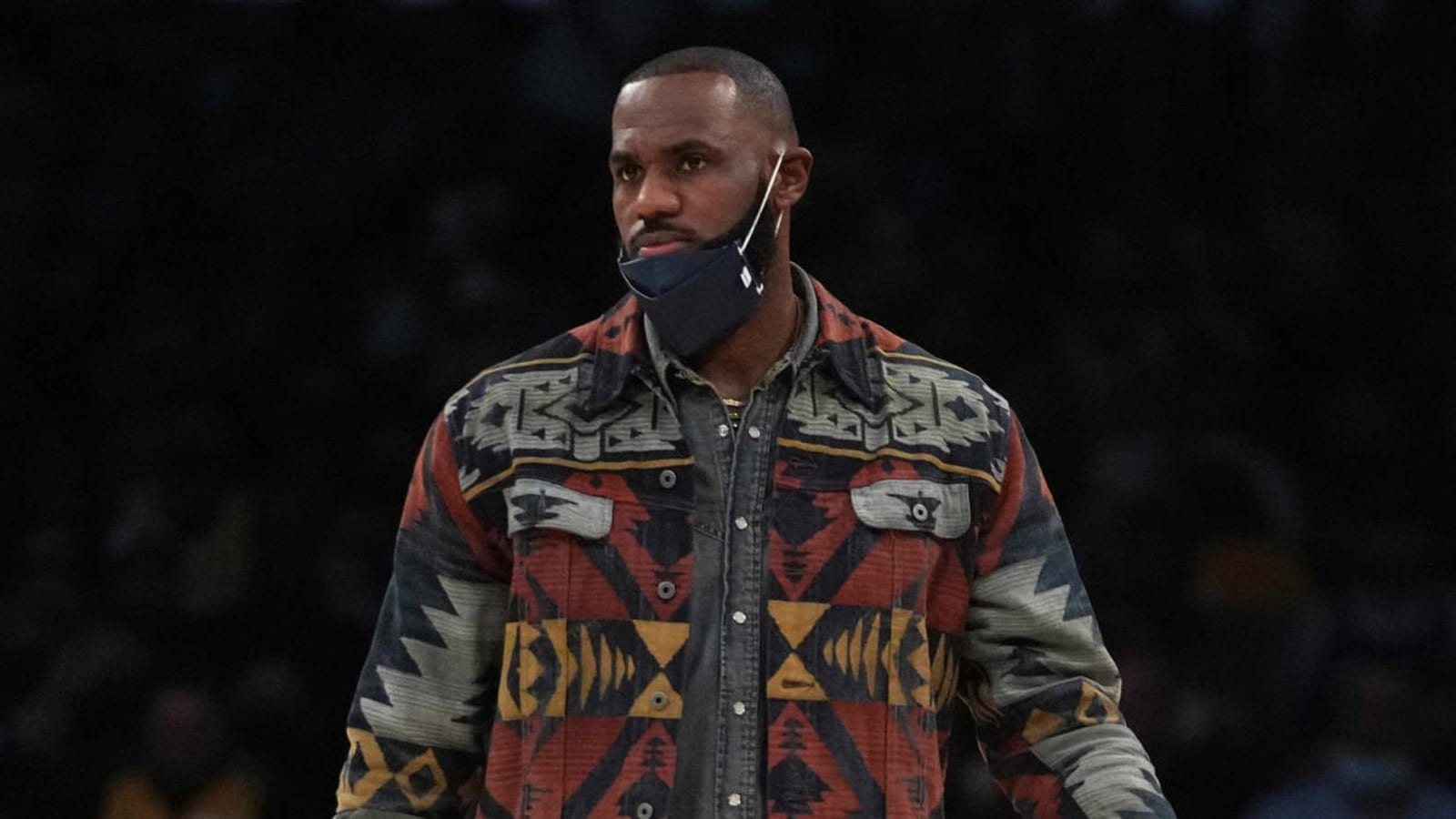 LeBron James left Lakers’ blowout loss to Bulls early