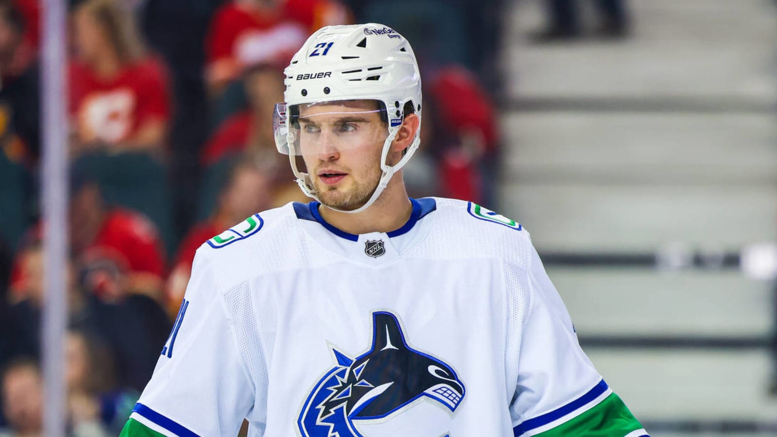 Canucks re-sign forward Nils Hoglander to two-year deal