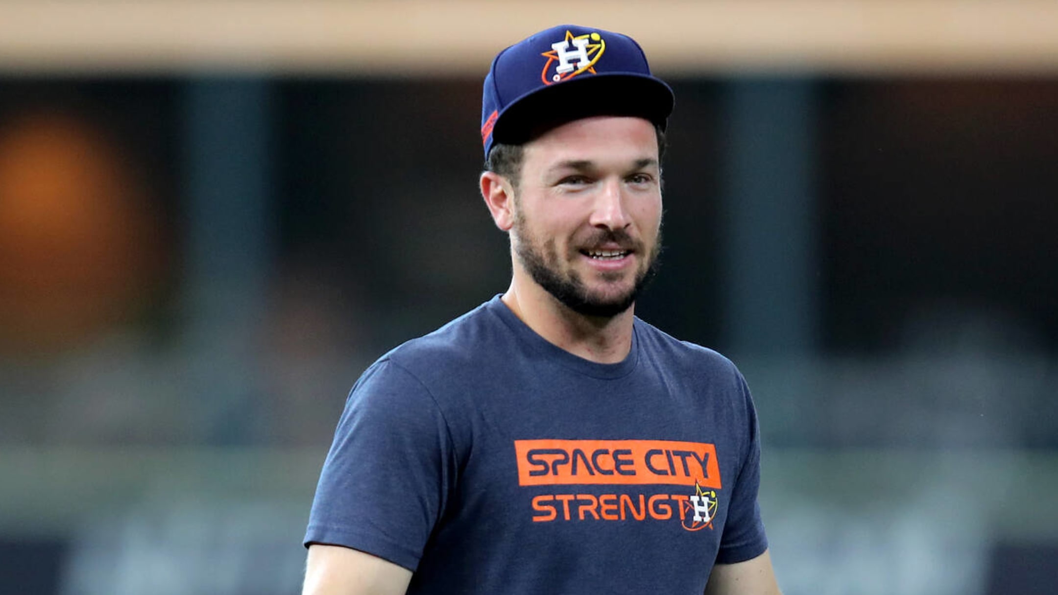 Astros' Dusty Baker helps Alex Bregman break Yom Kippur fast