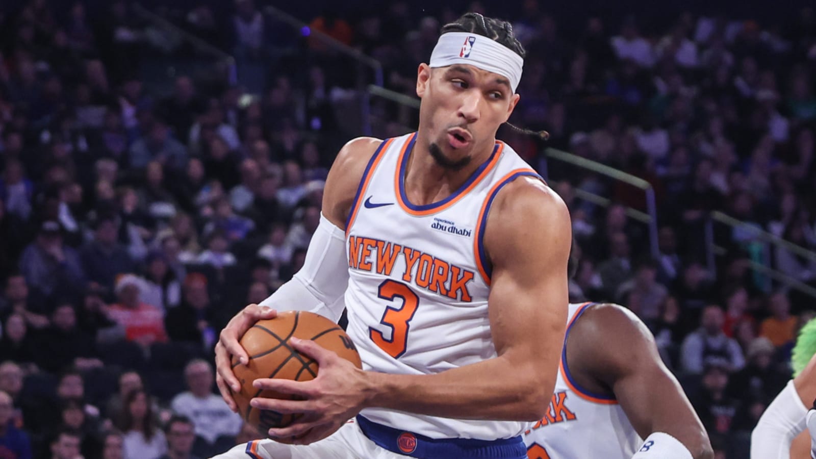 Josh Hart steals Christmas game for Knicks