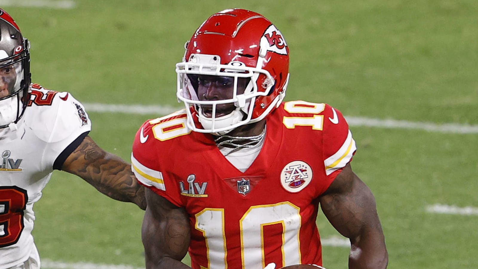 Chiefs WR Tyreek Hill would 'love' to play alongside All-Pro Julio Jones