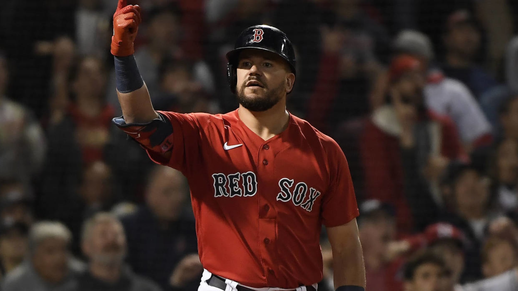 With Kyle Schwarber in World Series, a look back at why Red Sox let him go  