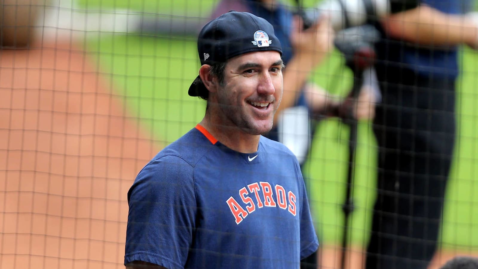 Astros still mulling qualifying offer for Justin Verlander