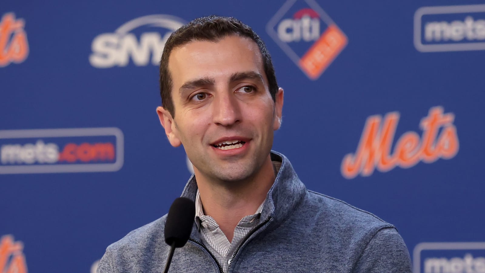 Report: Mets still pursuing rotation upgrades