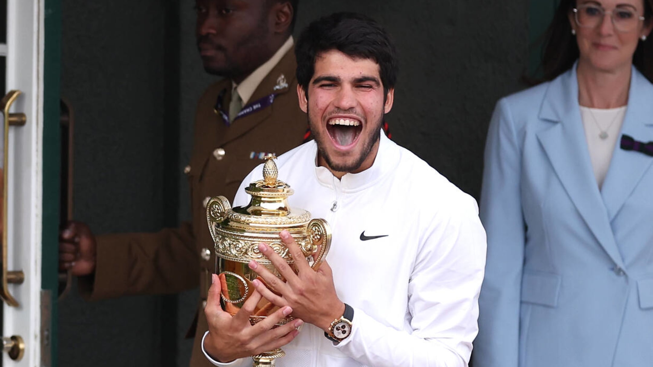 Carlos Alcaraz wins epic mens Wimbledon final Yardbarker