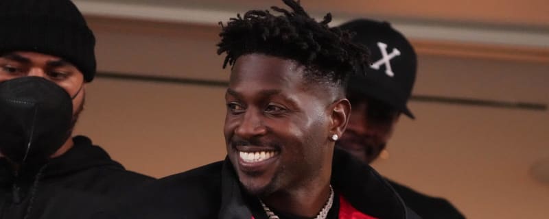 Antonio Brown, Kanye West 'serious' about buying Broncos