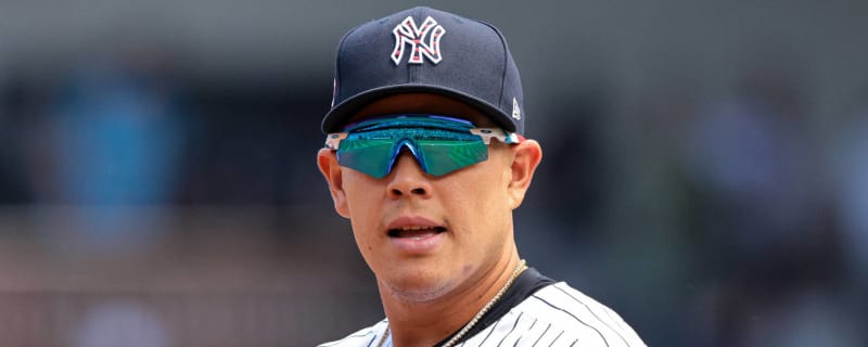 Yankees' infielder Gio Urshela exits game with injury amidst hot