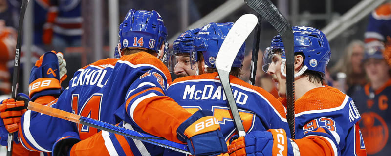 Watch: McDavid's goal gives Edmonton early advantage in Game 3