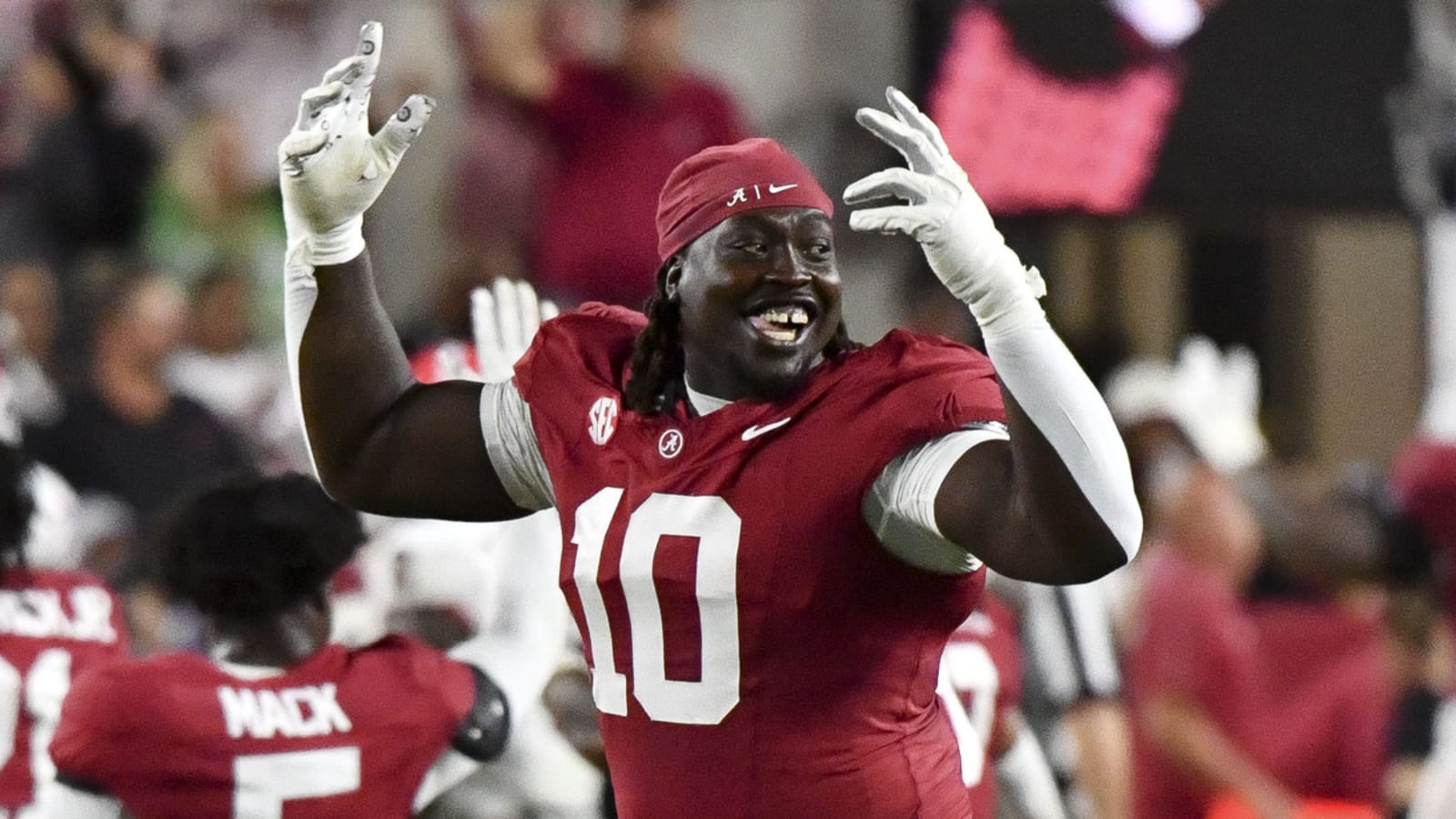 Alabama DL Jehiem Oatis releases statement as he enters transfer portal