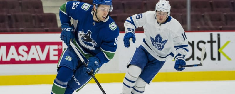 Woo and Brisebois clear waivers, assigned to Abbotsford Canucks
