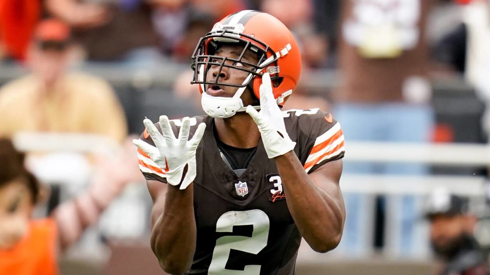 Watch: Browns WR Amari Cooper's acrobatic TD grab