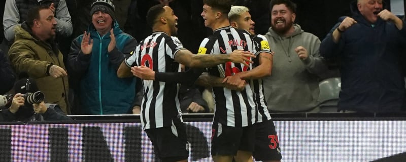 (Video) Lewis Miley scores first Newcastle goal against 10-man Fulham