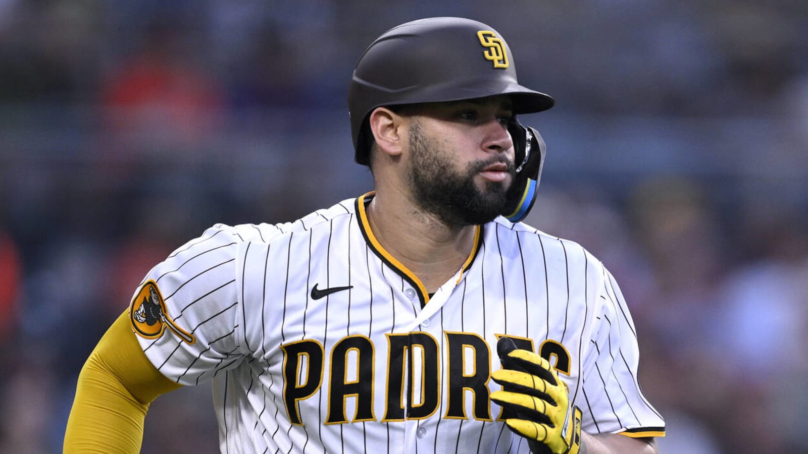 Padres discussing reunion with two-time All-Star catcher