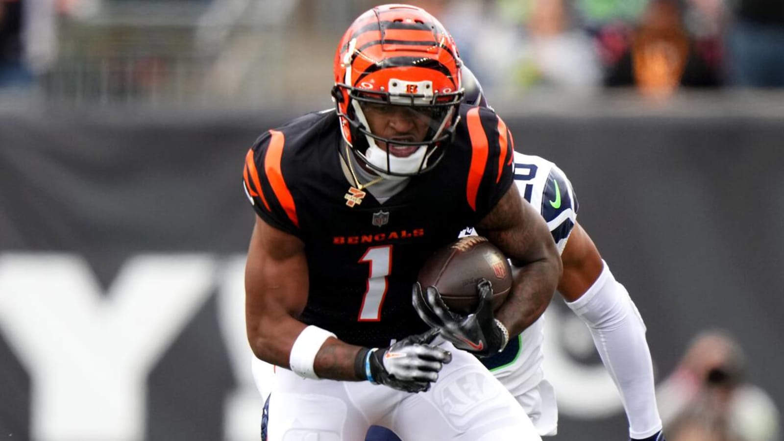 Bengals WR Ja'Marr Chase hints he could miss time