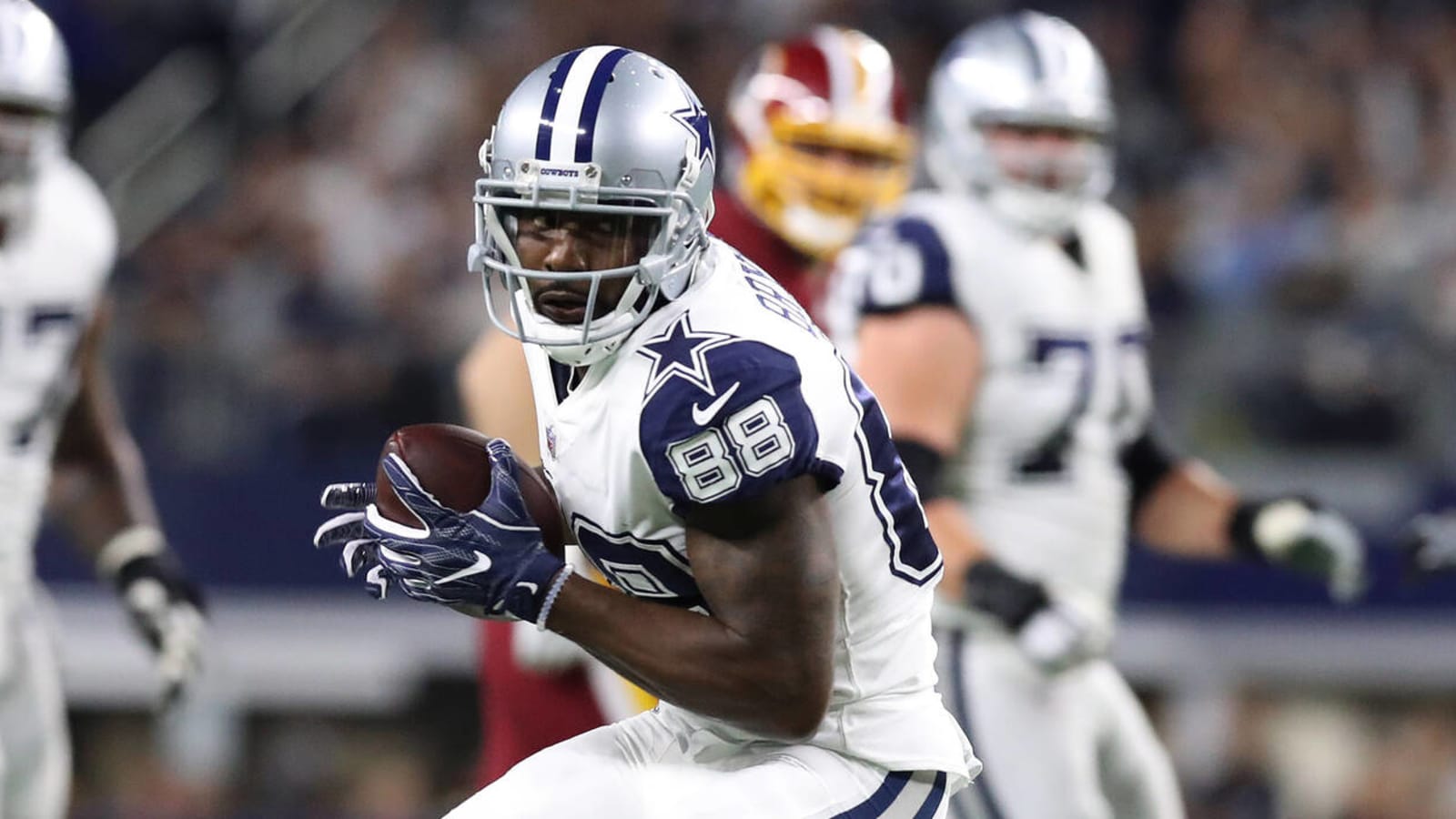 Catching Greatness: The 5 Best Wide Receivers In Dallas Cowboys History