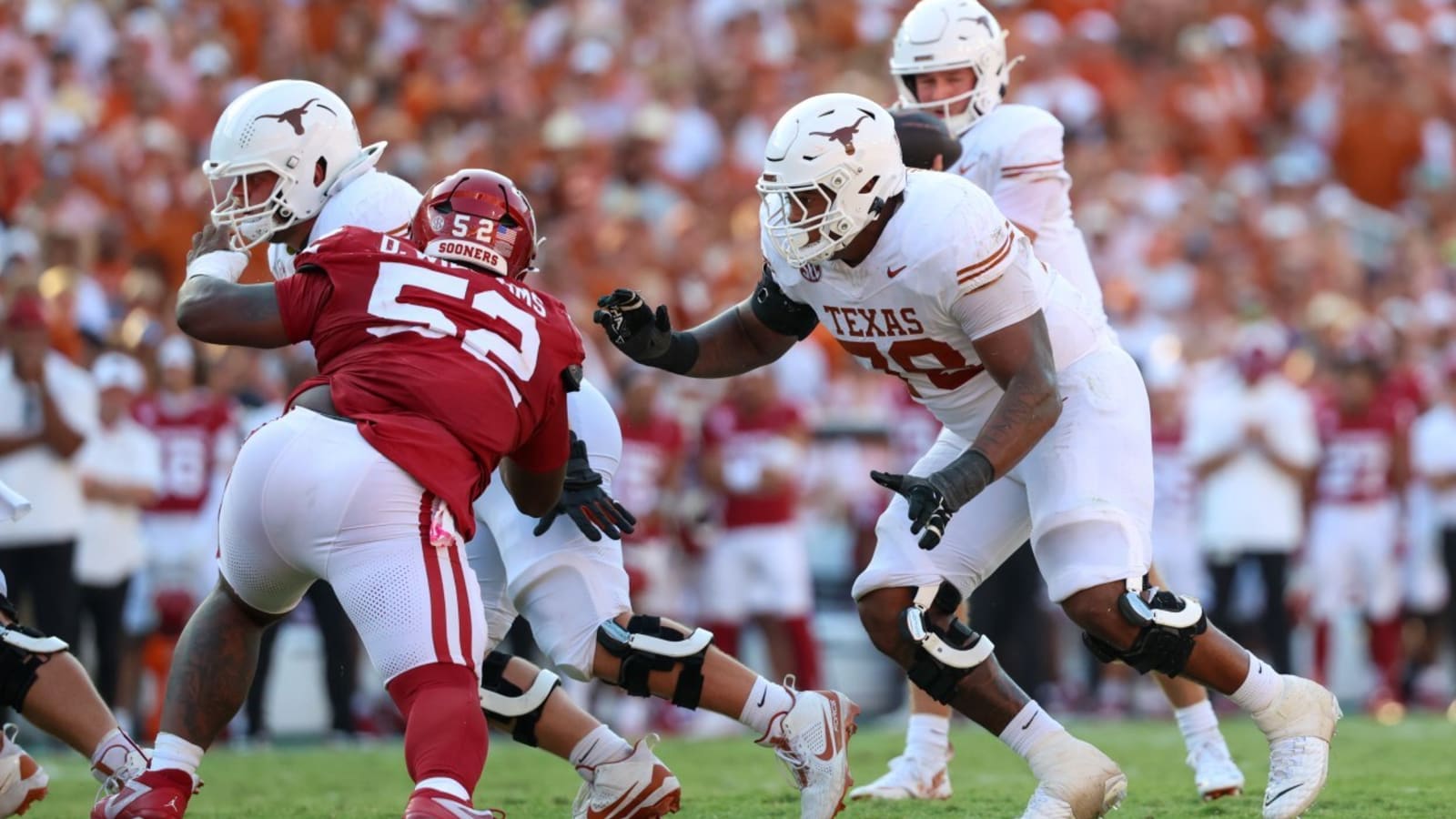 Giants solidify their offensive line in latest 2025 mock draft Yardbarker