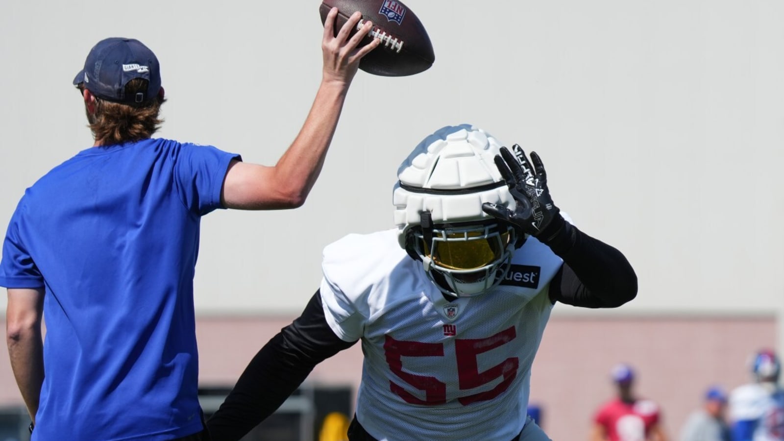 Giants waive backup defensive end before Week 8