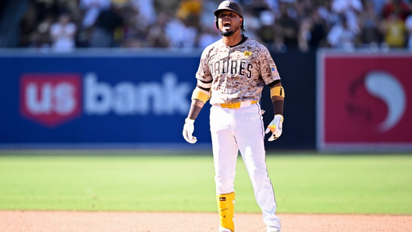 Yankees’ chances of acquiring 3X batting champ dwindling