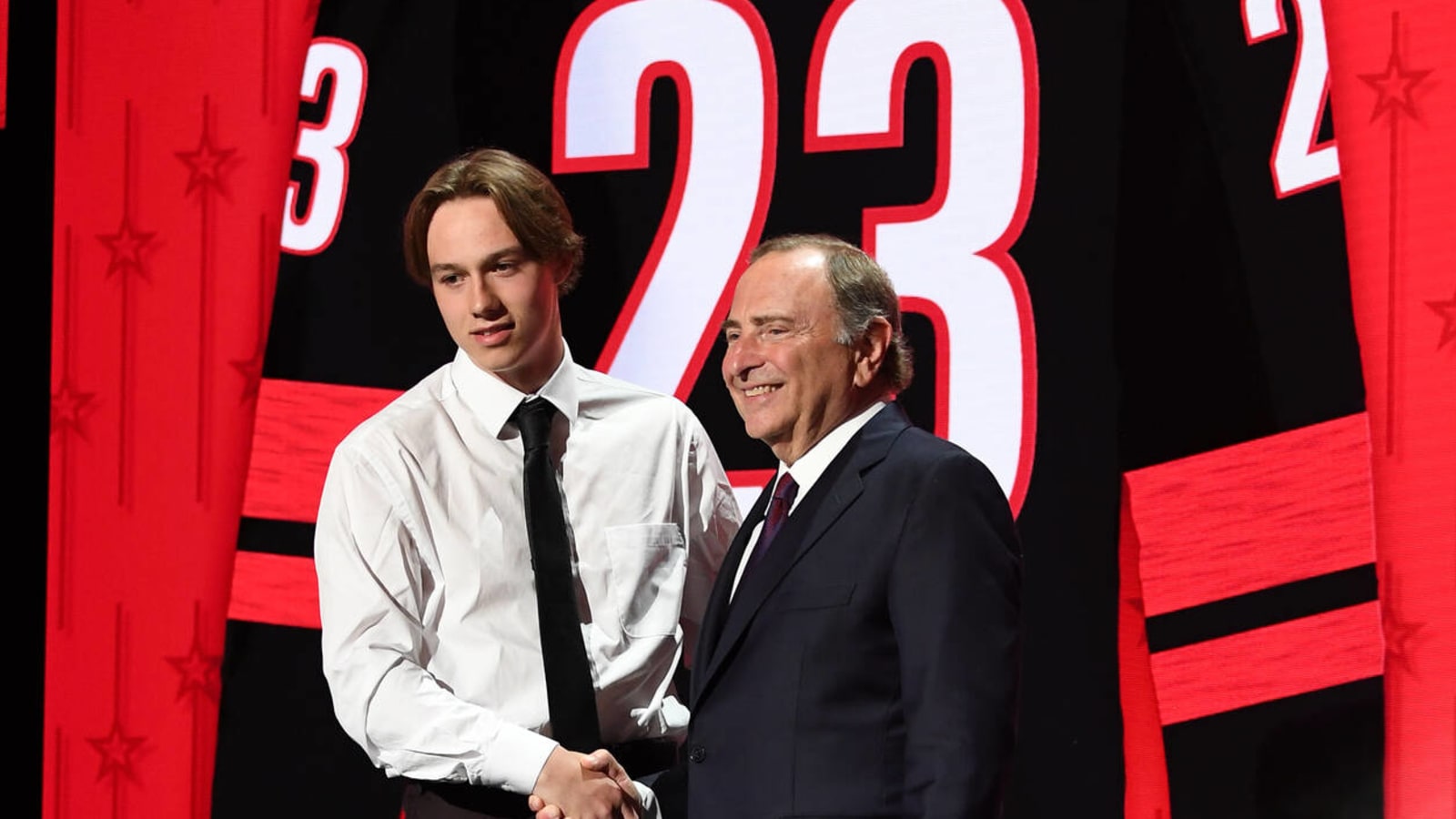 Hurricanes take Bradly Nadeau with No. 30 pick