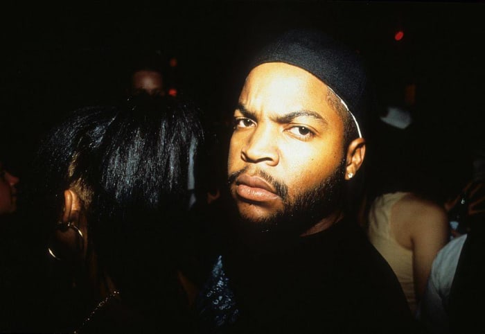 1990: 