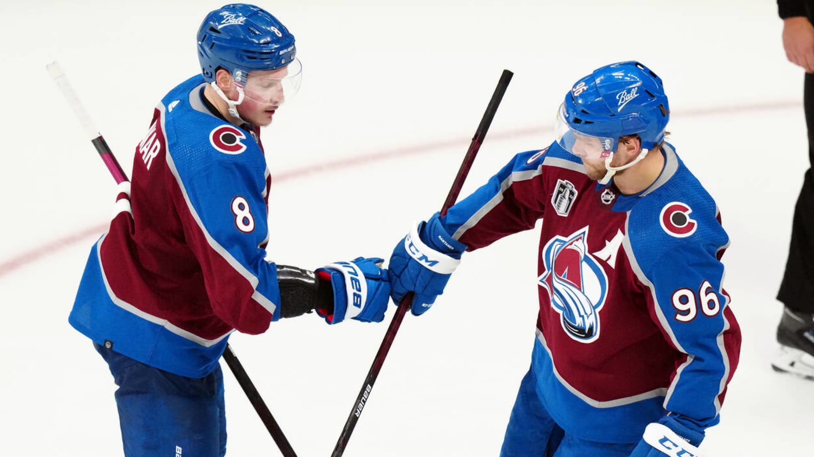 Avalanche bury Lightning 7-0; take 2-0 lead in Stanley Cup Finals