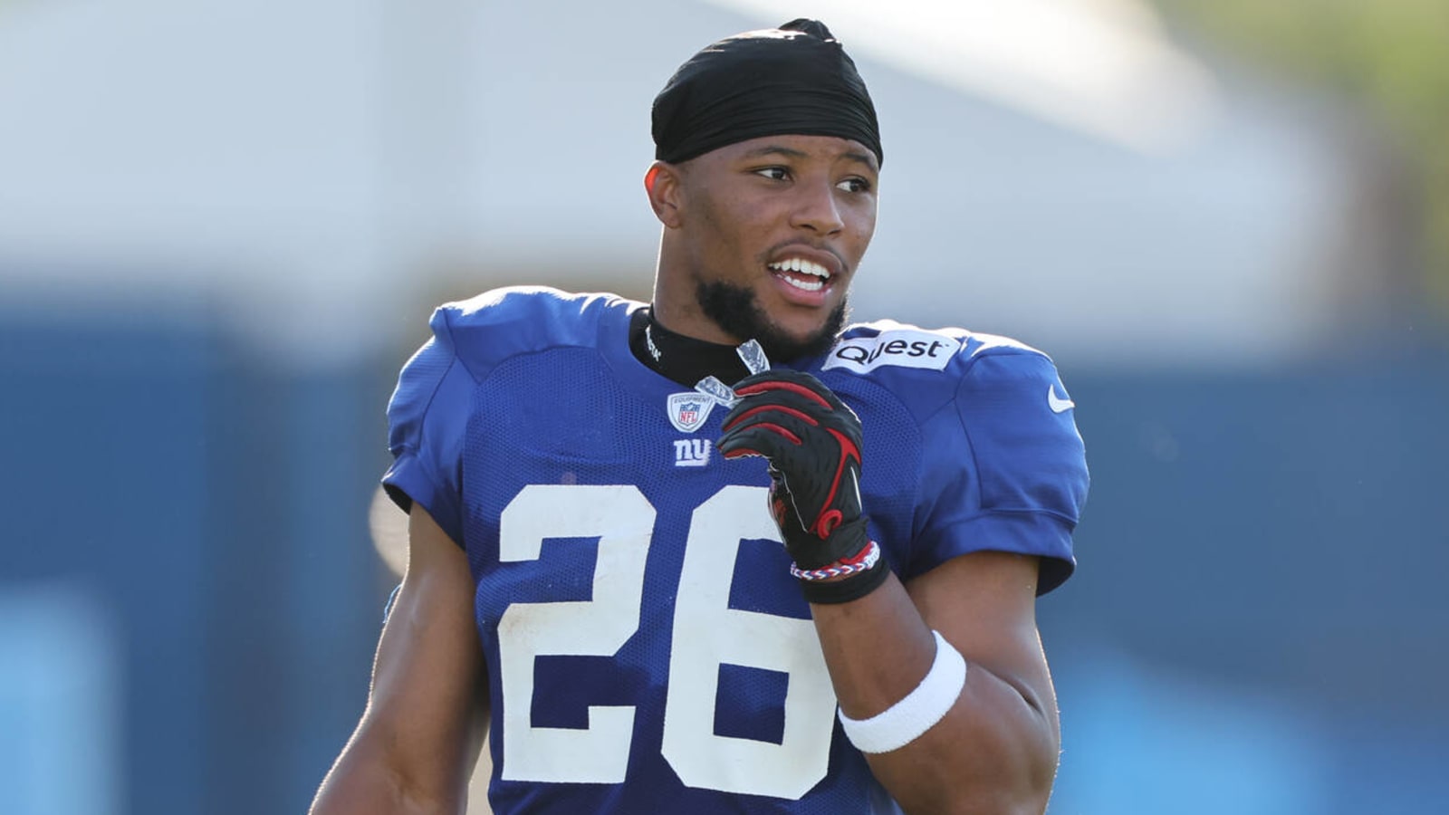 Giants' training camp: veterans Saquon Barkley and Darren Waller