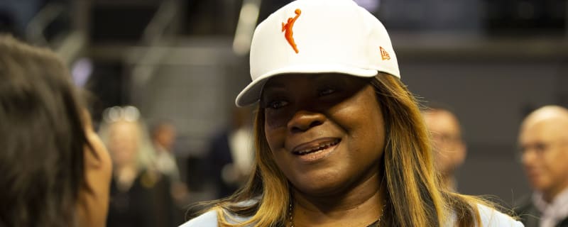 Sheryl Swoopes continues to downplay Fever's Caitlin Clark