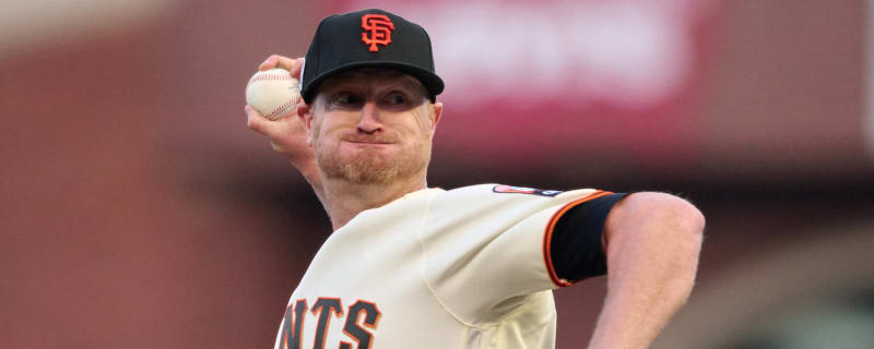 Giants All-Star pitcher suffers setback in recovery from injury