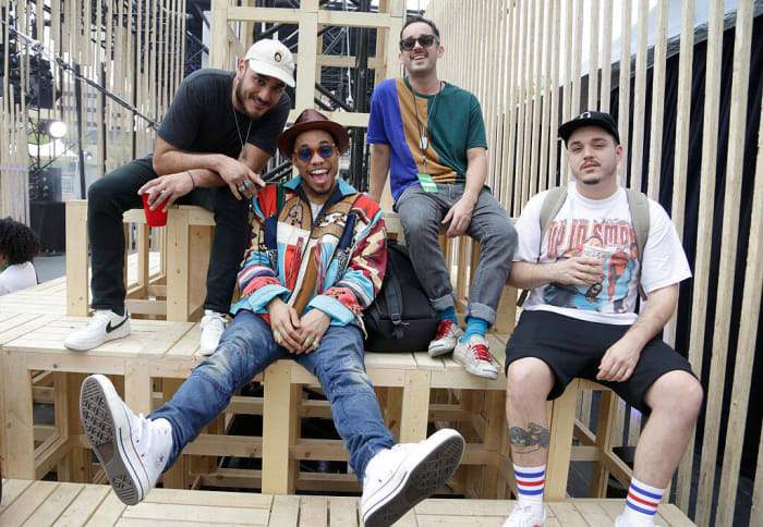 “Apartment” by Free Nationals feat. Benny Sings