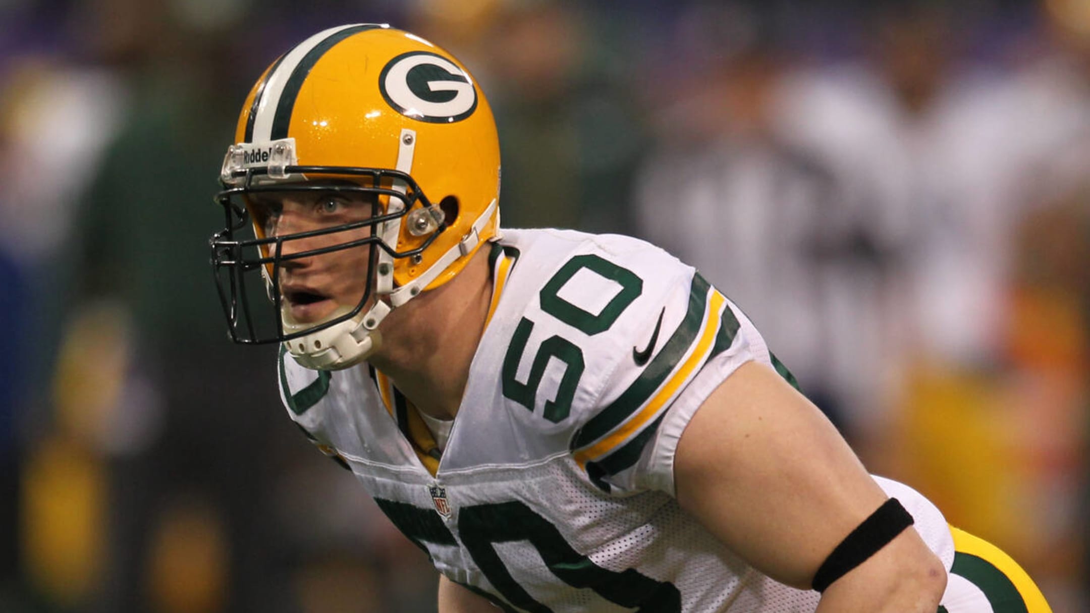 A.J. Hawk retires as a Packer